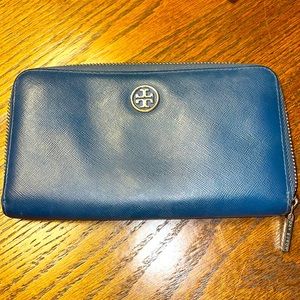 Tory Burch wallet